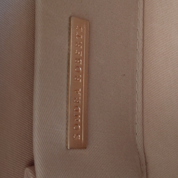 Lucite Wifey purse - Picture 5 of 10